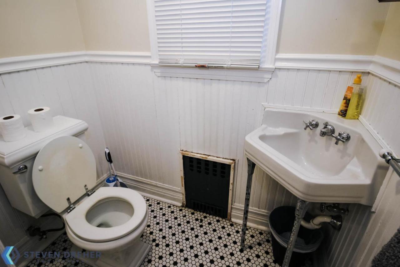 Town Plot Waterbury Apartment ภายนอก รูปภาพ