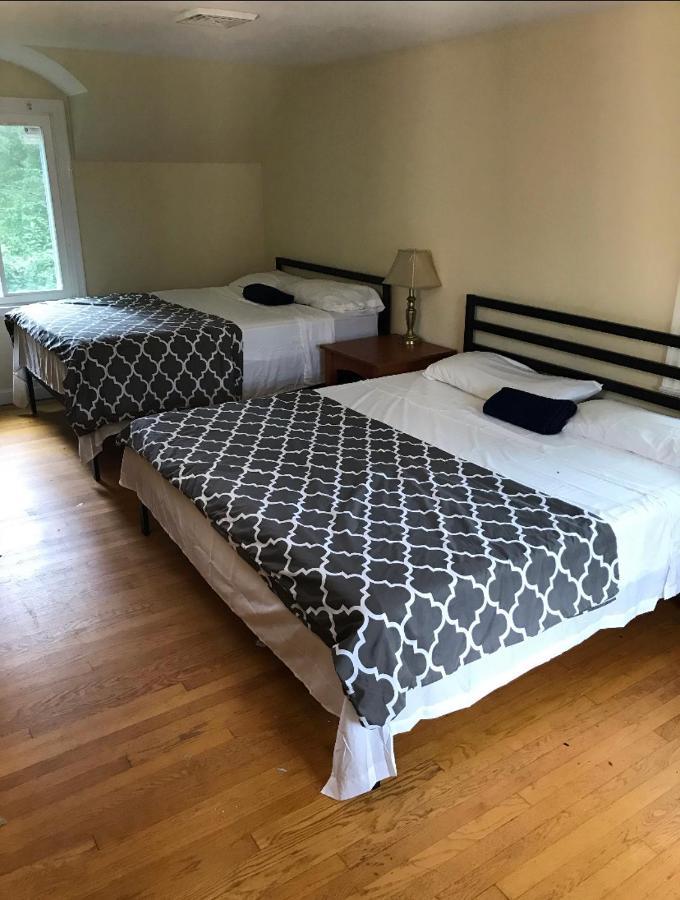 Town Plot Waterbury Apartment ภายนอก รูปภาพ