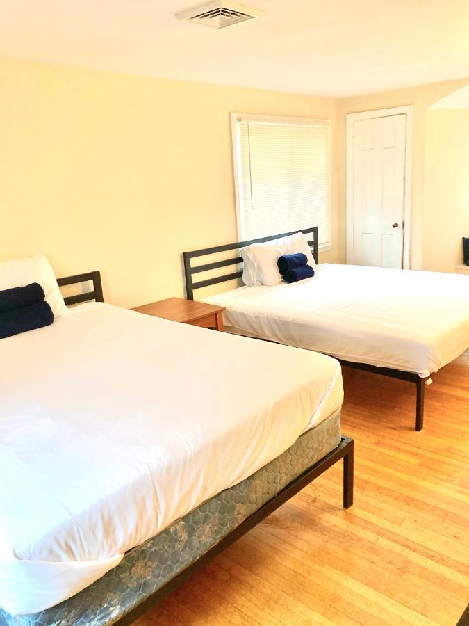 Town Plot Waterbury Apartment ภายนอก รูปภาพ